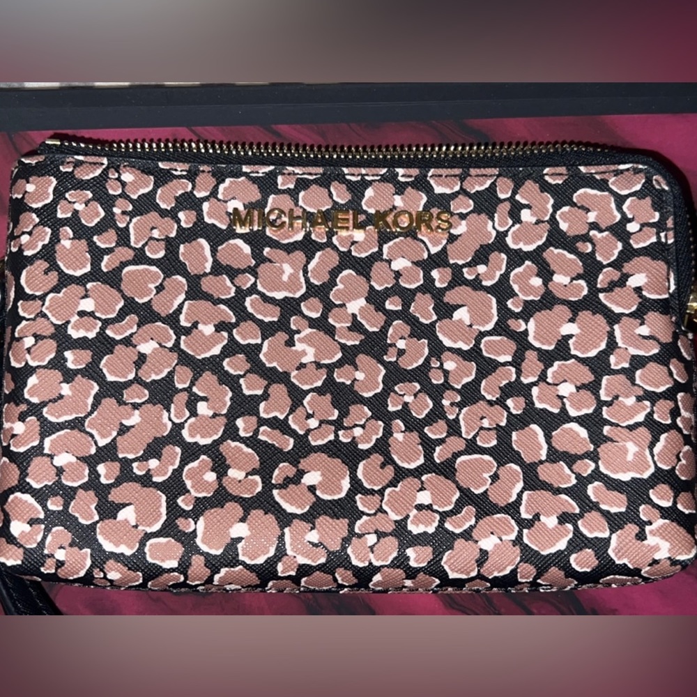 Michael Kors Leopard Wristlet